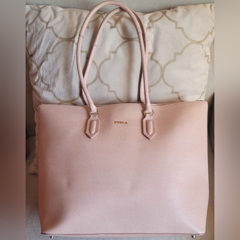 Furla Leather Tote Bag Pink Zip Up Saffino Leather Bottom Studs Large Structured